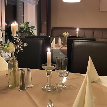 Alte Schmiede Hotel & Restaurant Jork Bagian luar foto