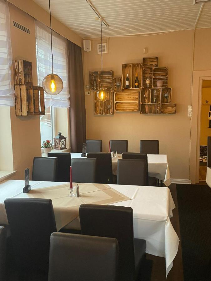 Alte Schmiede Hotel & Restaurant Jork Bagian luar foto